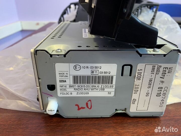 AM5T18K811AD FordFocus III Блок кнопок+дисплей+маг