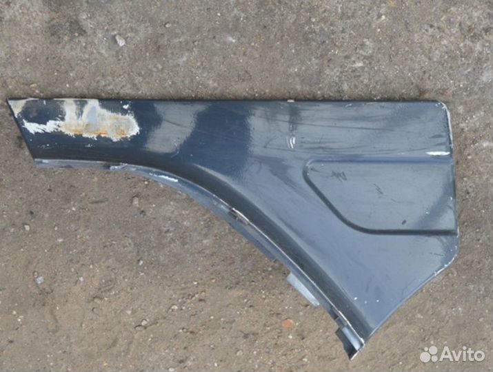 Вставка между кабиной и крылом (локер), задняя лев