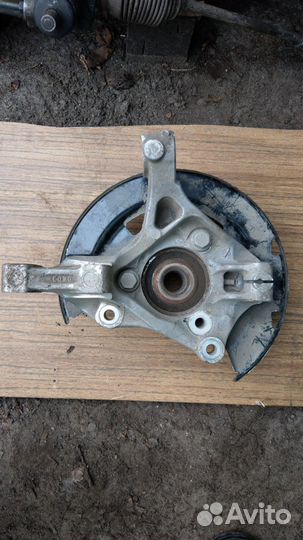 Chevrolet Cruze Кулак поворотный передний левый