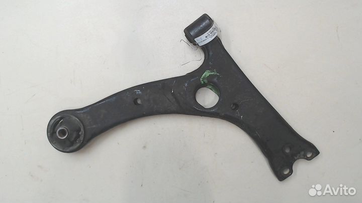 Рычаг подвески Toyota Corolla E15, 2011