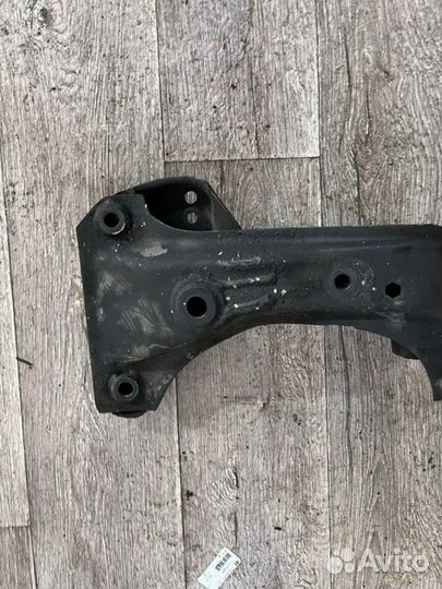 Подрамник передний Bmw E46 седан N42B20 2004