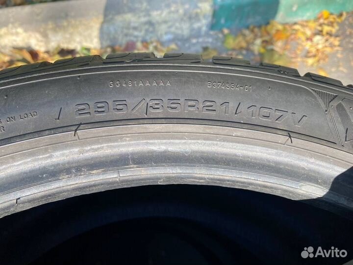 Goodyear UltraGrip Performance+ 295/35 R21