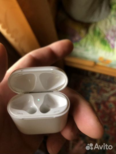 Apple AirPods