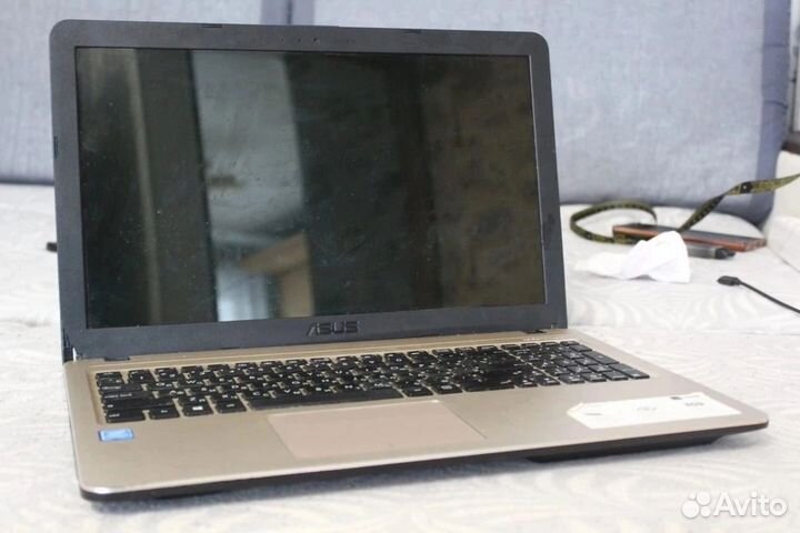Ноутбук asus Model X540S