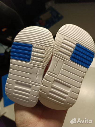 Кроссовки adidas