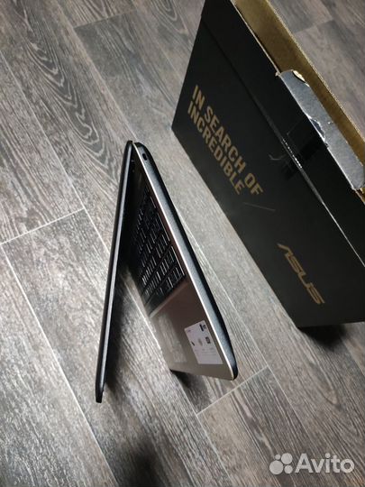 Ноутбук Asus Шустрый AMD A6-9225 3.0Ghz SSD 256GB
