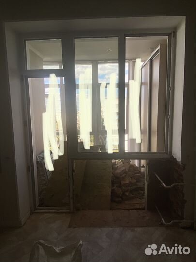 Окна двухкамерные с балконной дверью KBE