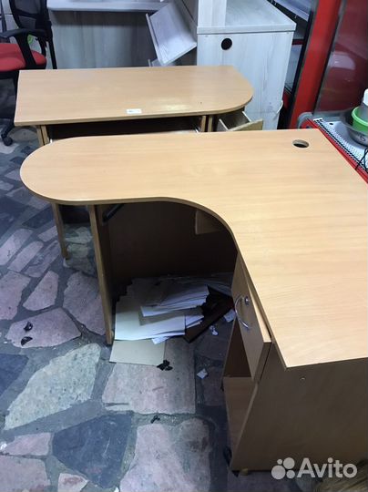 Компьютерный стол