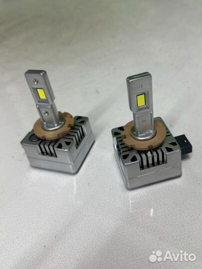 Лампы LED D1S диодные новые BMW audi Porsche Mini