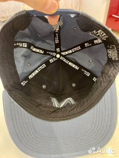 Бейсболка с прямым козырьком