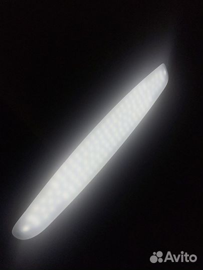 Millennium лампа для наращивания ресниц на стойке