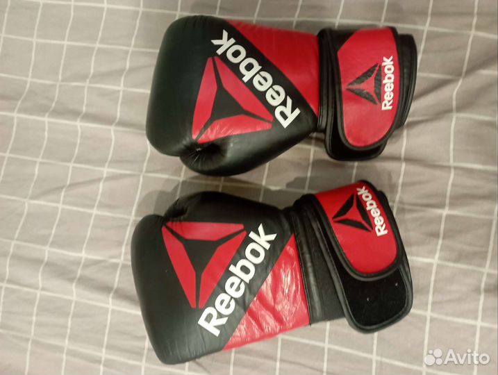 Боксерские перчатки 12 oz Reebok