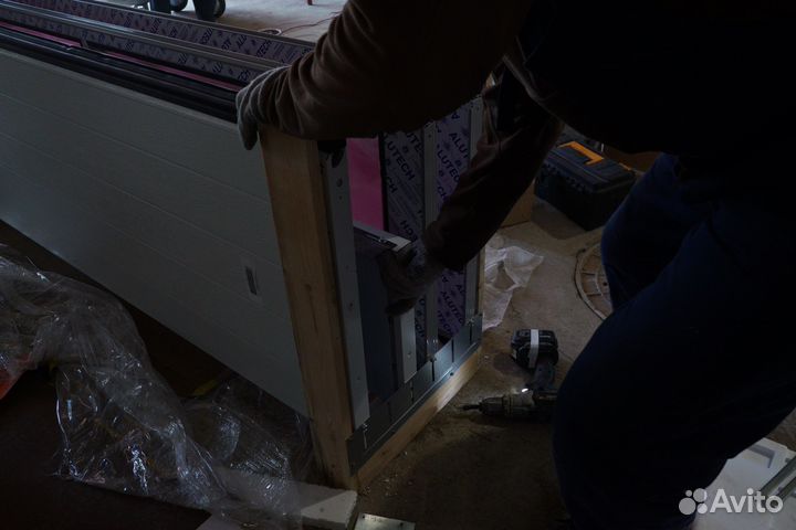 Секционные ворота