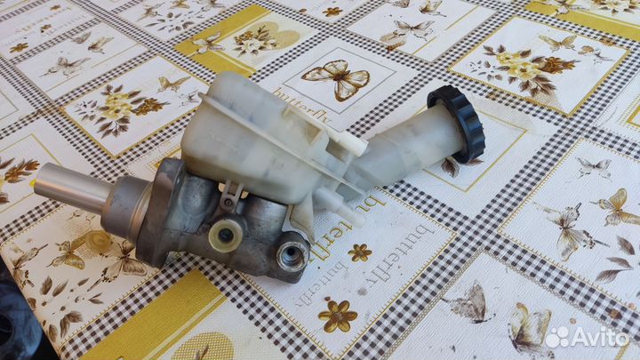 Главный тормозной цилиндр Lancer X