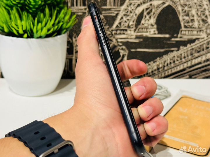 iPhone Xr, 64 ГБ