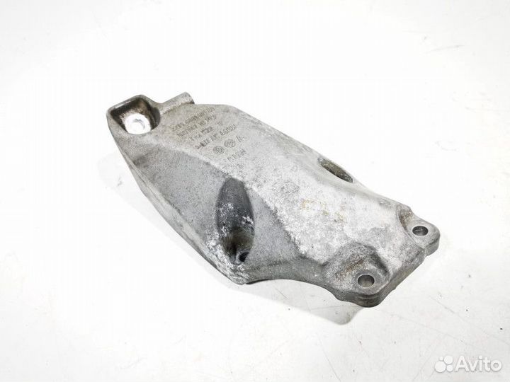 Кронштейн двигателя левый BMW 4 22116861401