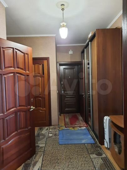 2-к. квартира, 60 м², 1/10 эт.