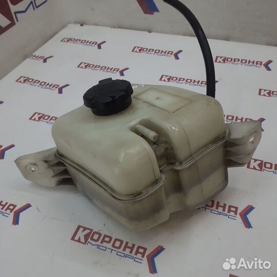 Расширительный бачок системы охлаждения KIA optim