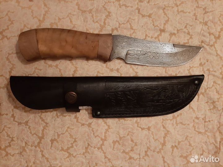 Нож из дамасской стали