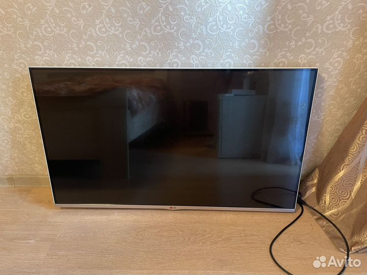 Телевизор LG SMART tv 43