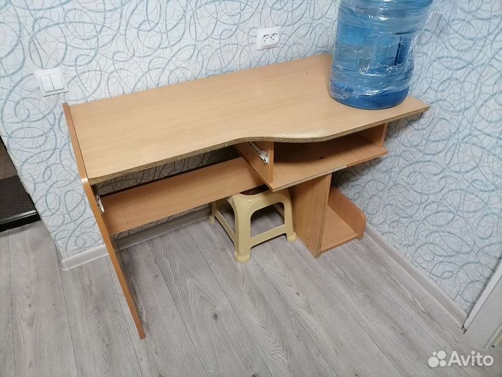 Компьютерный стол