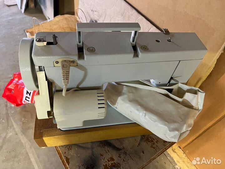 Швейная машина чайка 134A