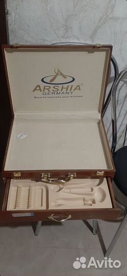 Чемодан для столовых приборов