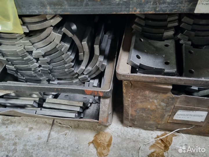 Вкладыш Урал заднего кронштейна рессоры