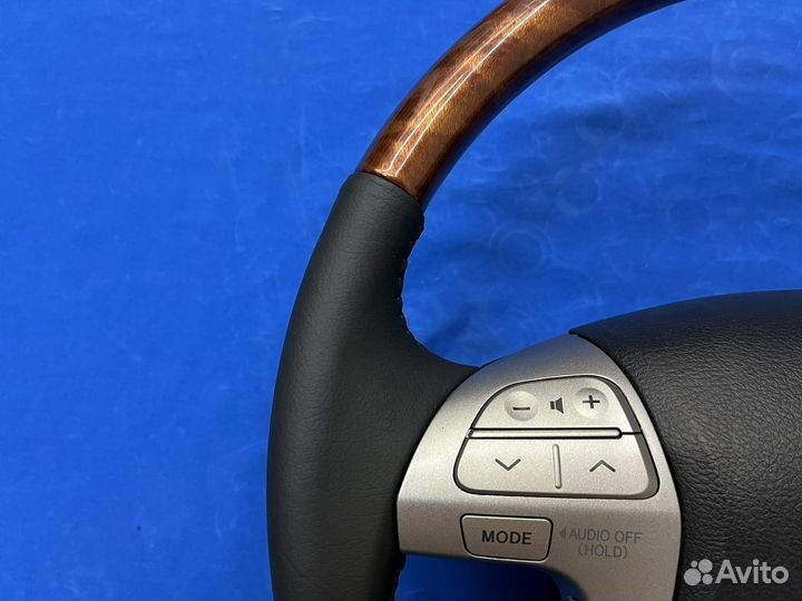 Руль с косточкой под дерево Toyota Highlander 40