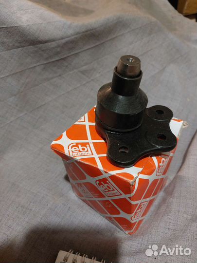 Opel Опель шаровая опора передняя