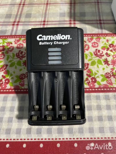 Зарядное устройство camelion