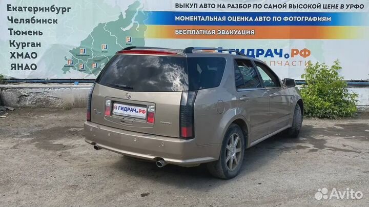 Крышка зеркала внутренняя левая Cadillac SRX 89038