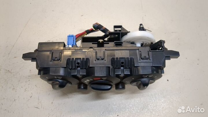 Переключатель отопителя Mercedes Vaneo, 2005