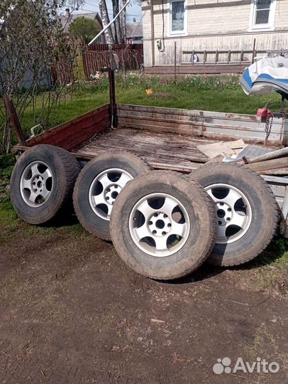 Bridgestone Ice Cruiser 5000 275/70 R16