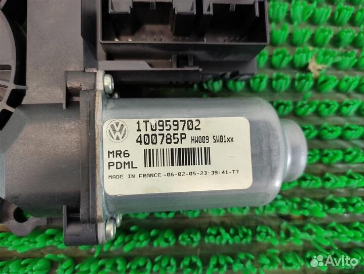 Мотор стеклоподъёмника передний правый volkswagen