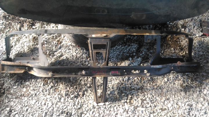 Рамка радиатора. телевизор Chery Amulet