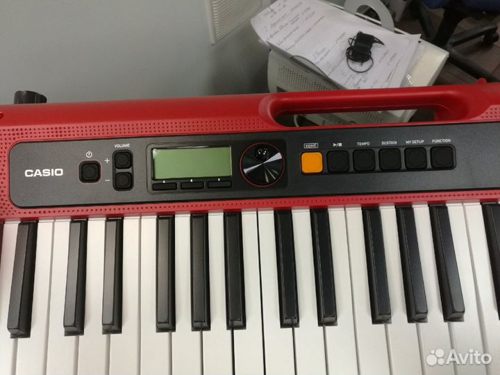 Цифровой синтезатор Casio CT-S200RD