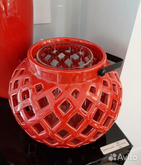 Подсвечник красный