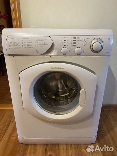 Стиральная машина Ariston avsl80