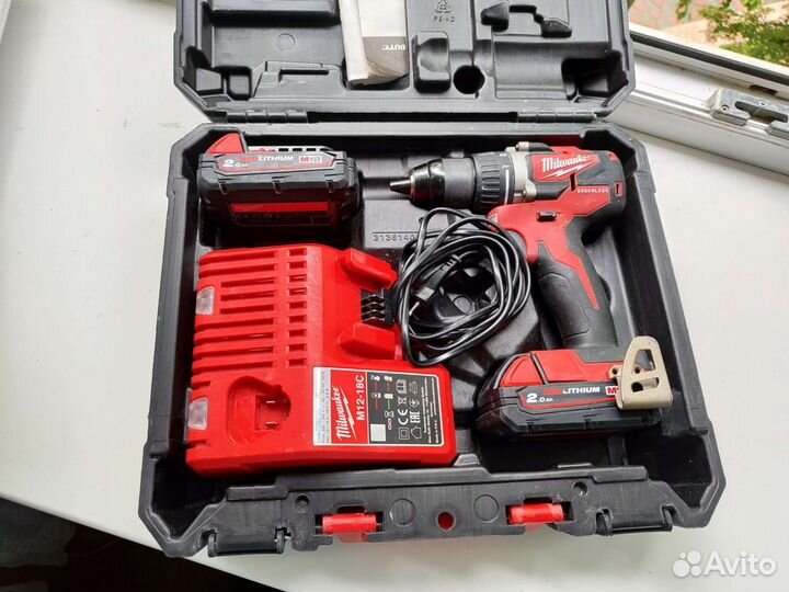 Шуруповерт milwaukee m18