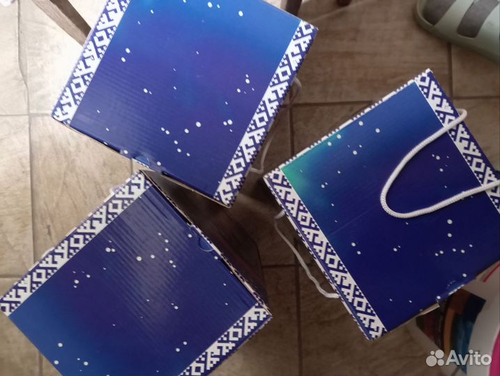 Подарочная коробка новый год