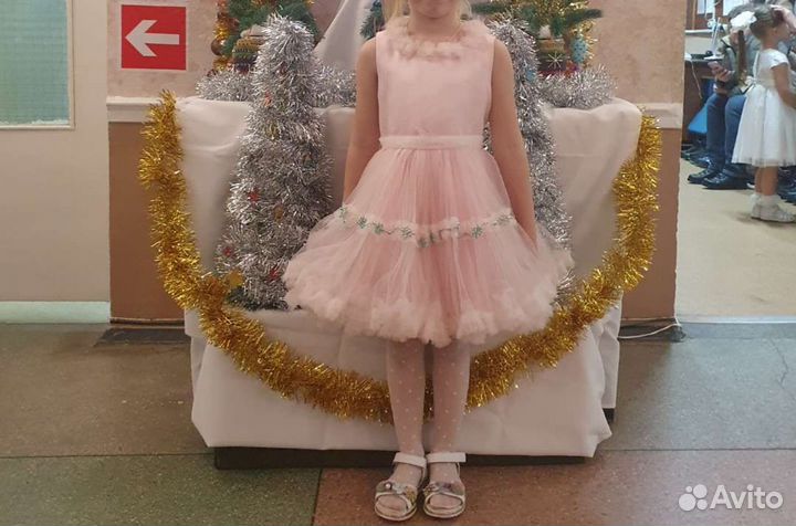 2 платья на девочку 3-5 лет