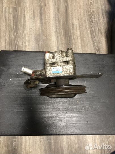 Насос гидроусилителя руля Nissan 491104m400 QG15DE