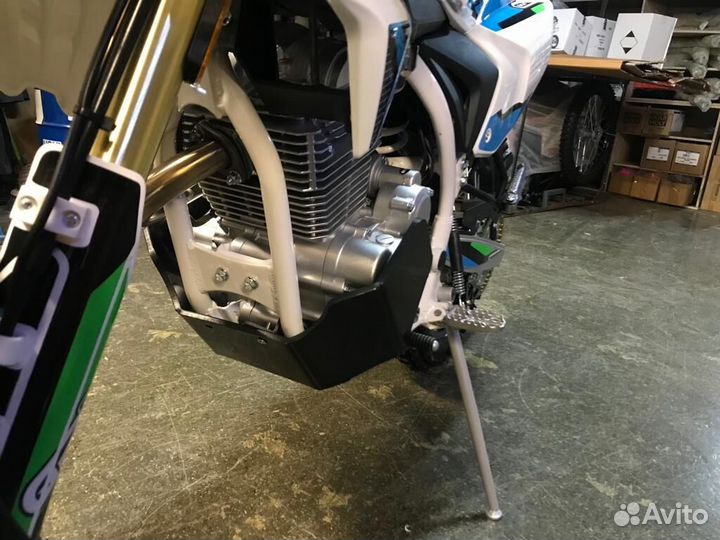 Защита картера и прогрессии GR2 250 Enduro Optimum