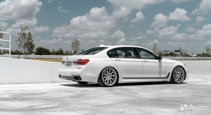 Кованые диски в стиле Vossen для BMW 7 Series R22