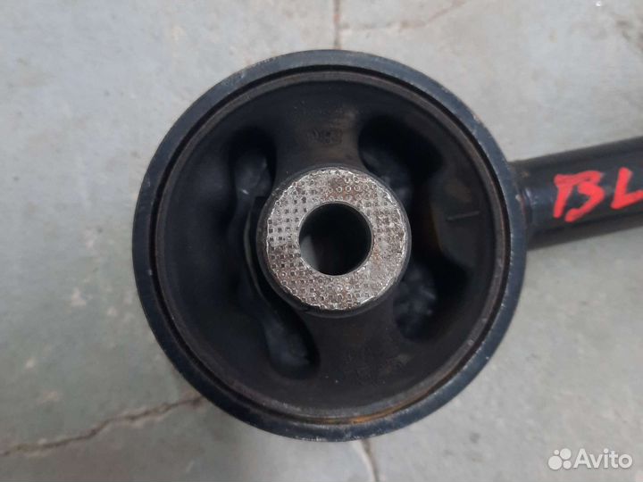 Подушка двигателя Nissan Bluebird Sylphy