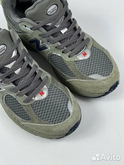 Kpoccoвки New Balance 2002RVA