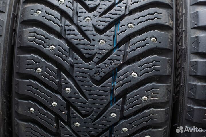 Nokian Tyres Hakkapeliitta 8 235/55 R20 102T