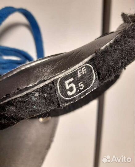 Коньки хоккейные