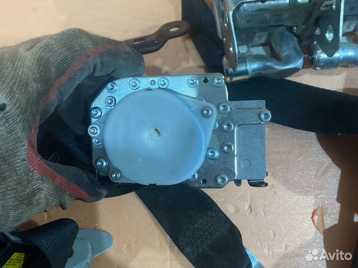 Land Cruiser 200/Lx570 ремень безопасности